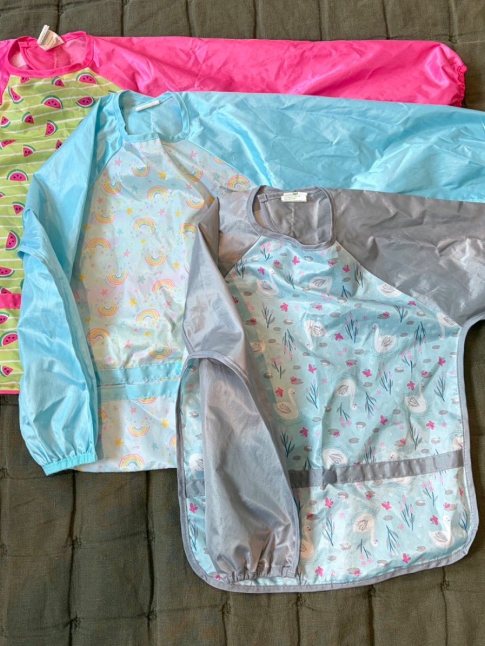 3 Green Sprouts toddler smocks, long sleeve, GUC, 4T. Pink, blue, gray, green